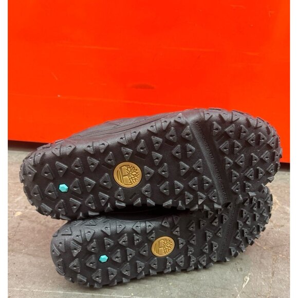 Timberland Men Slip On - Size 8 and Size 8 1/2   (2 pairs) - Picture 5 of 6